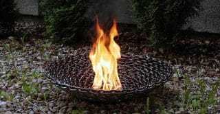 Очаг для костра в саду