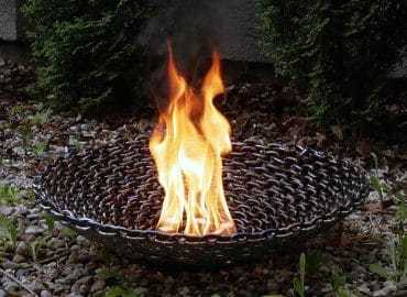 Очаг для костра в саду