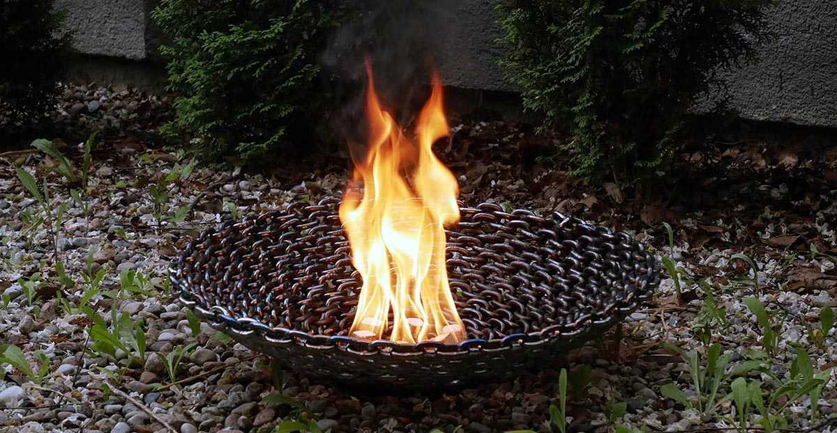 Очаг для костра в саду